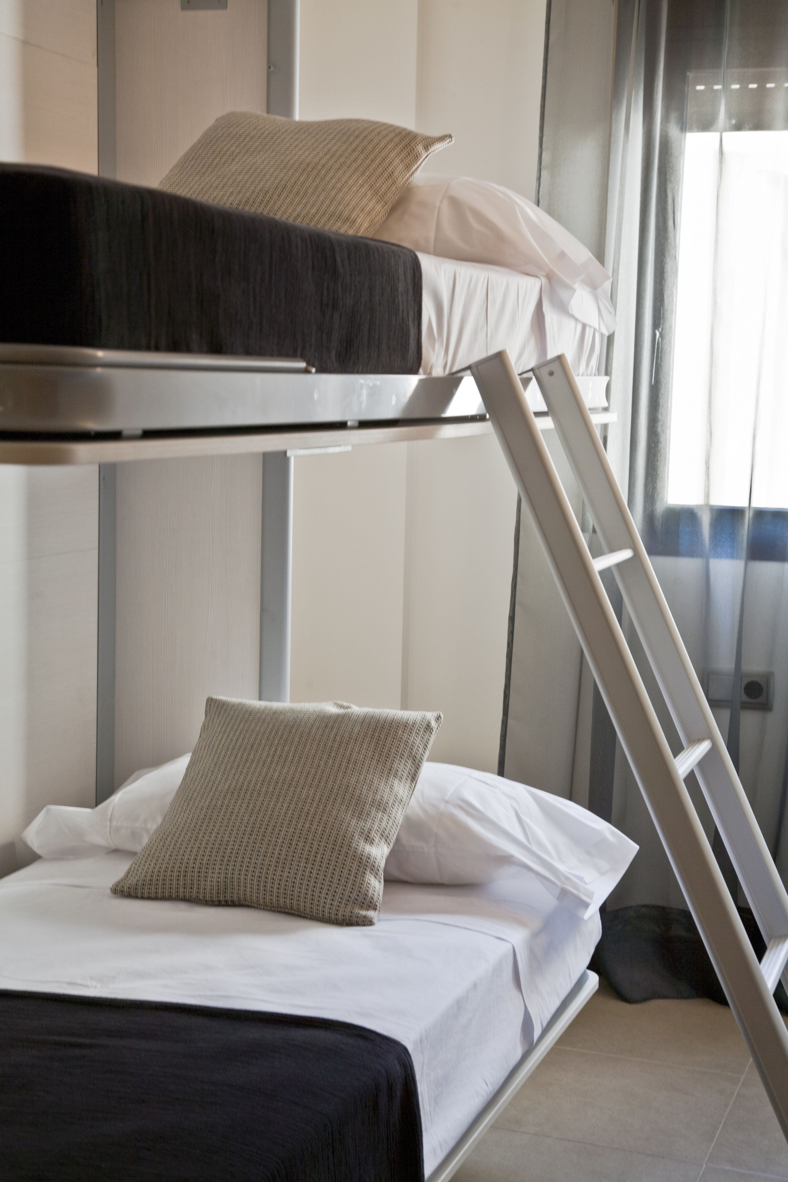 duplex apartment, 2 bedrooms, patio | children’s theme room