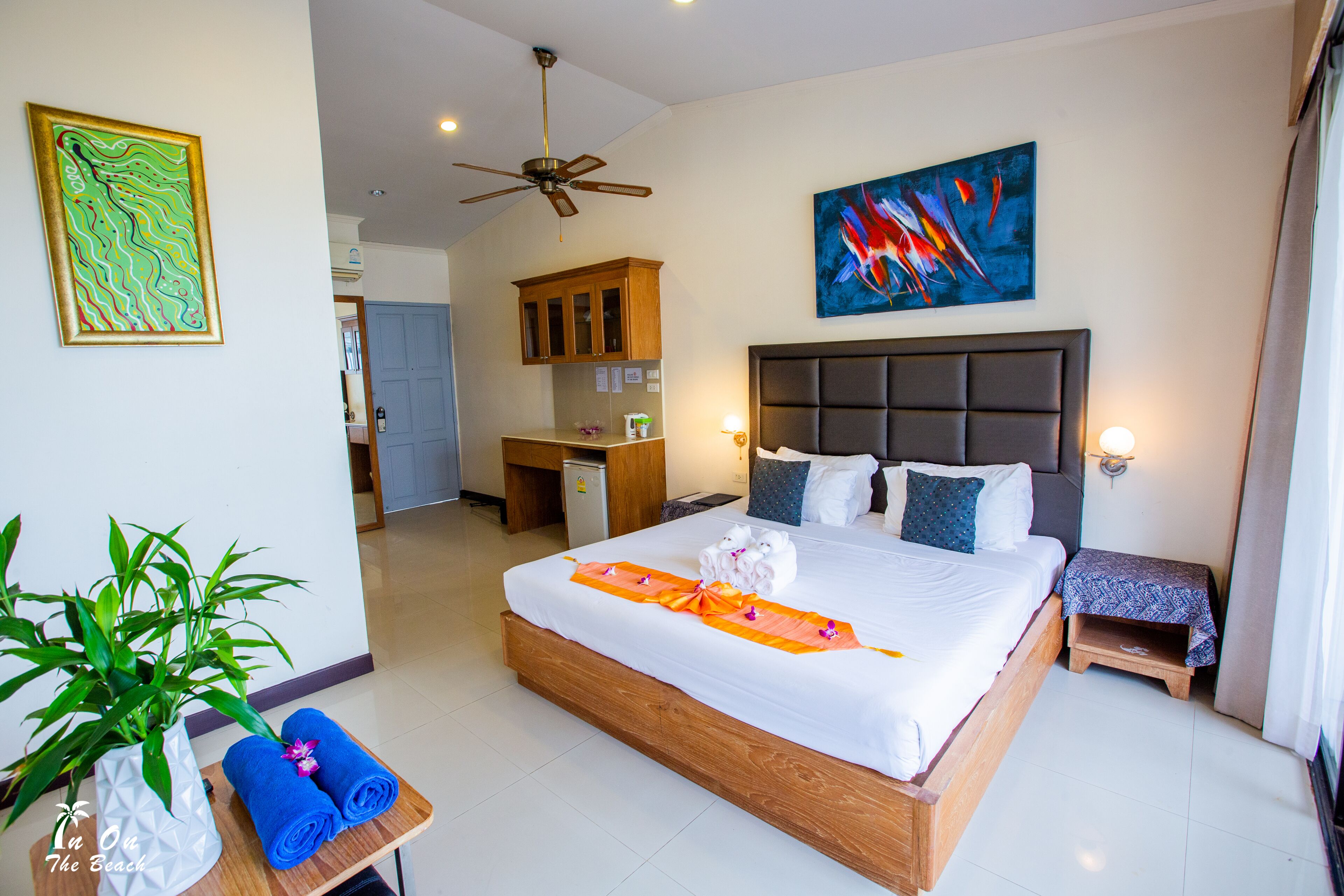 deluxe double room | minibar, rollaway beds, free wifi, bed sheets