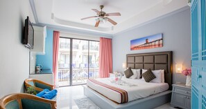 Deluxe Double Room | Minibar, rollaway beds, free WiFi, bed sheets - In On The Beach (Karon)