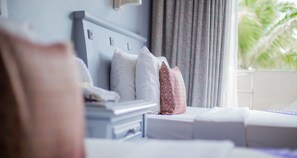 Deluxe Twin Room | Minibar, rollaway beds, free WiFi, bed sheets - In On The Beach (Karon)