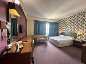 Deluxe Room | Desk, iron/ironing board, free WiFi - Klang Histana Hotel (Klang)
