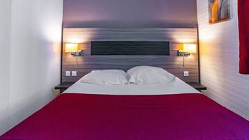 Doppelzimmer | Schreibtisch, schallisolierte Zimmer, kostenloses WLAN, Bettwäsche