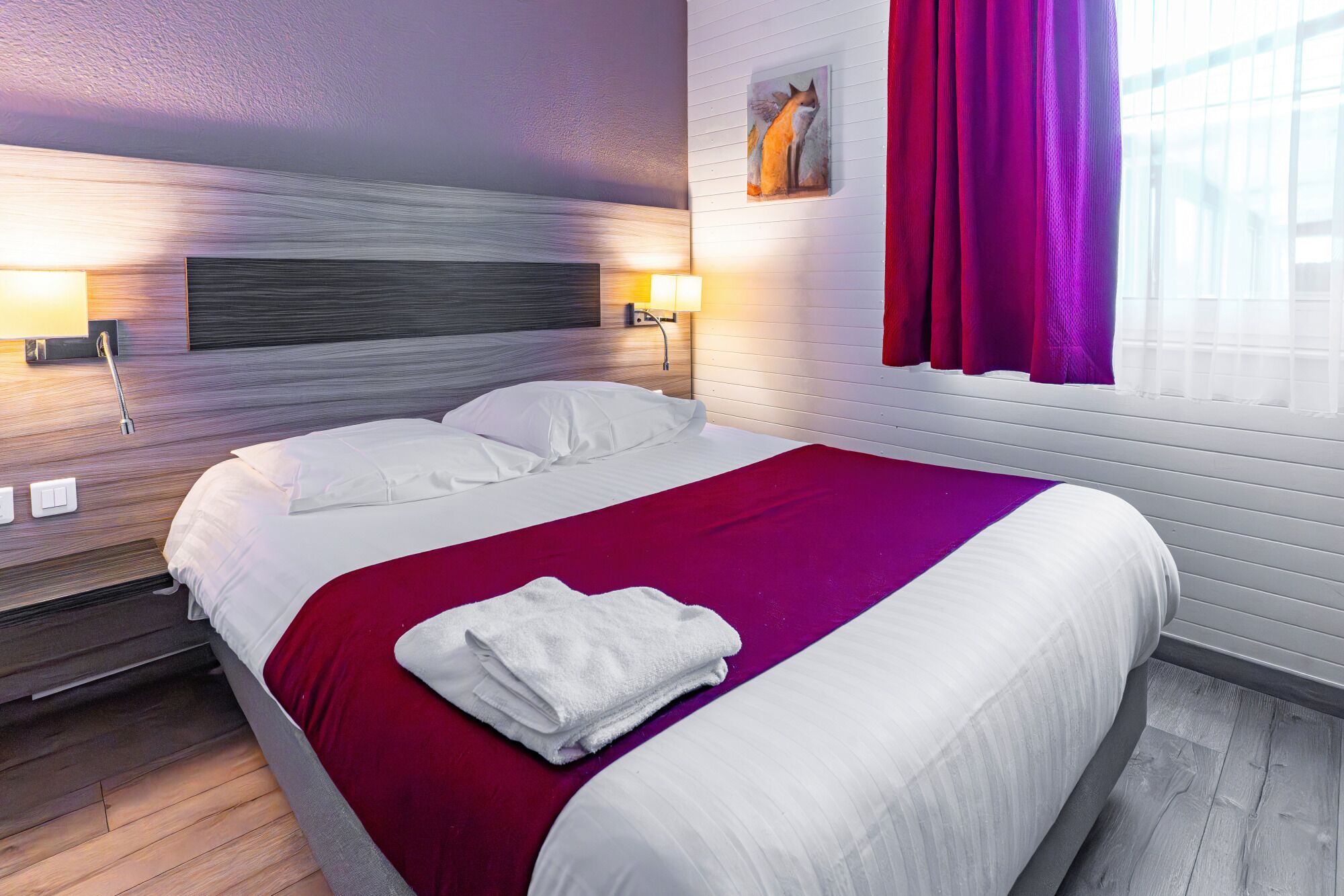 double room | desk, soundproofing, free wifi, bed sheets