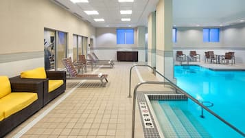 Indoor pool, sun loungers