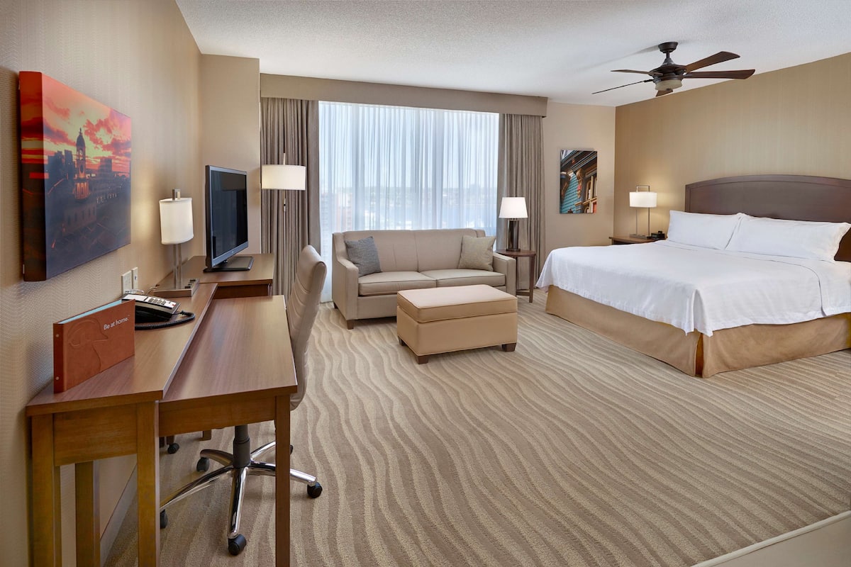 In-room safe, desk, blackout drapes, free WiFi