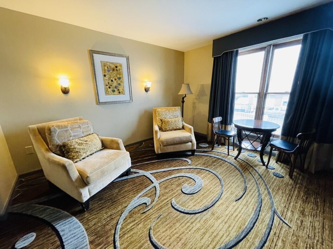 grand suite | living area | 32-inch flat-screen tv with cable channels, tv