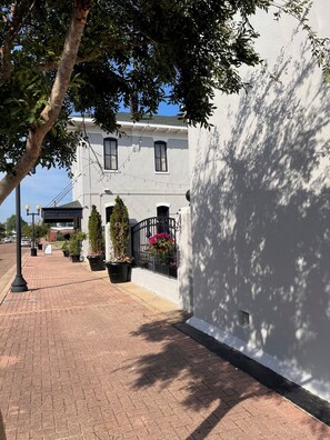 Exterior - Hotel 27  (Greenville)