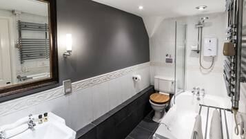 Deluxe Double Room, Ensuite (The Elton) | Bathroom