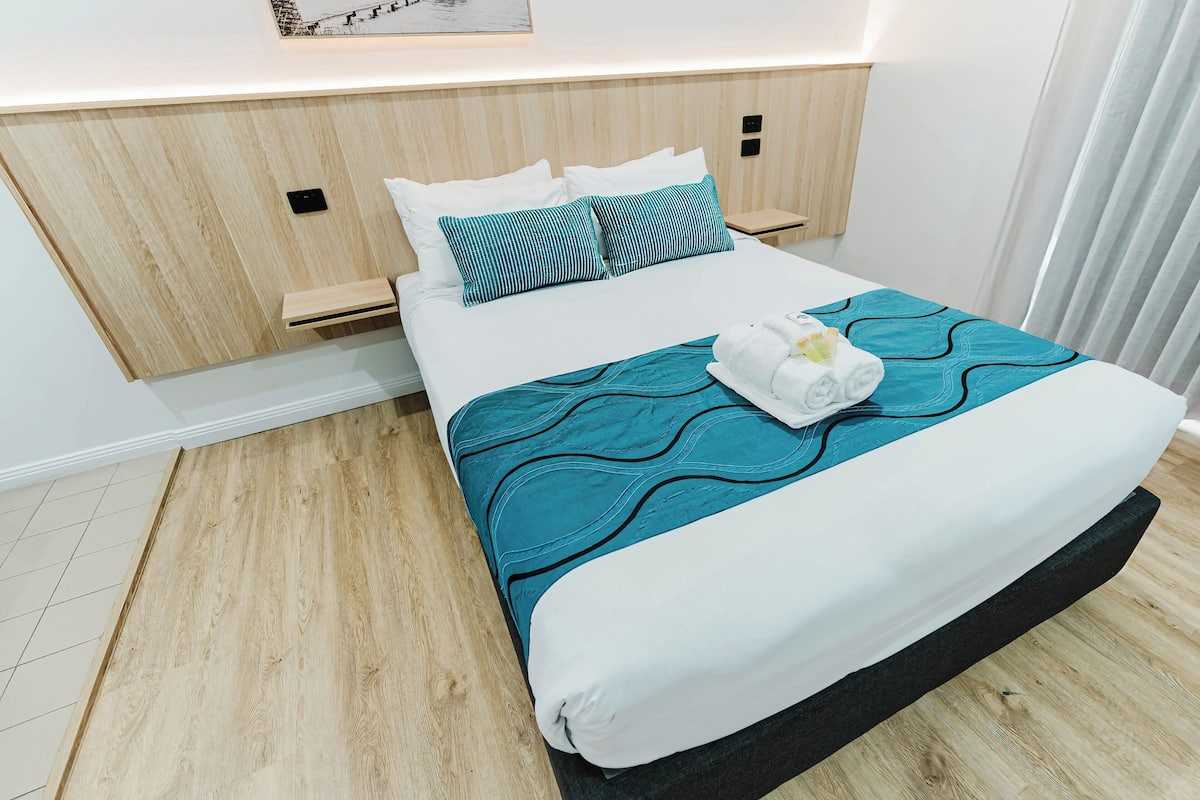 高級寢具、獨特設計、獨特裝修、書桌