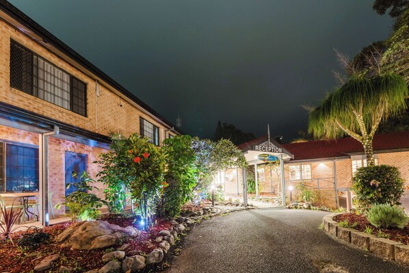 Front of property - Country 2 Coast Coffs Harbour Motor Inn (Coffs Harbour)