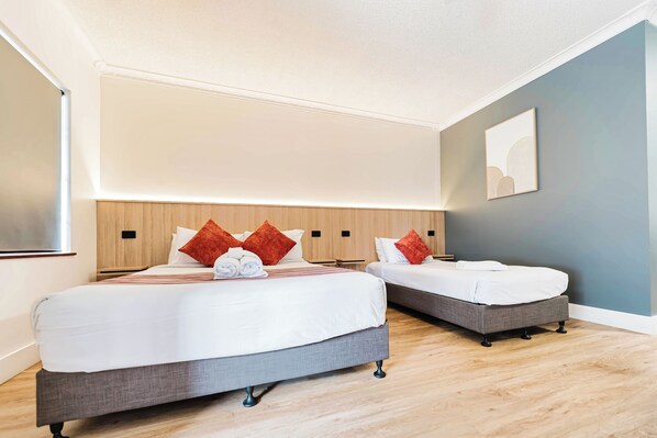 Family Apartment - Not Pet Friendly | Premium bedding, individually decorated, individually furnished, desk - Country 2 Coast Coffs Harbour Motor Inn (Coffs Harbour)