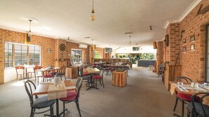Breakfast, dinner served; Regional cuisine, al fresco dining