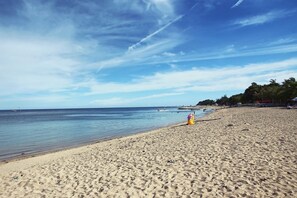 Beach nearby - Patrisia Hotel Bali (Denpasar)