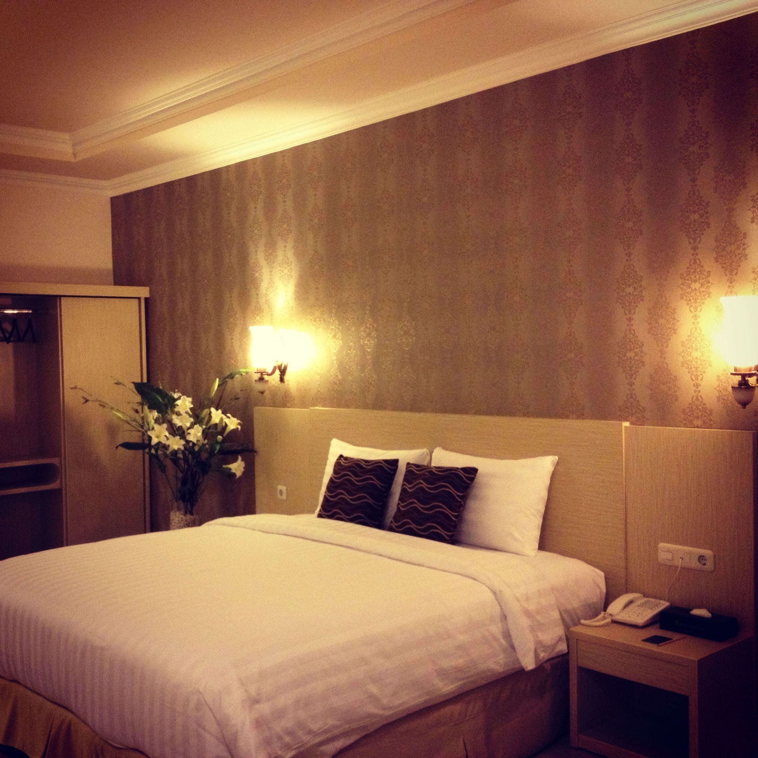Premium bedding, pillow-top beds, in-room safe, desk