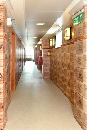 Hallway - Hotel Grand United Chinatown (Yangon)