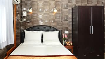 Superior Double Room, City View | Minibar, in-room safe, desk, rollaway beds