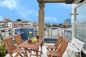 Suite, 1 cama matrimonial (Penthouse Suite with Double Bed) | Terraza o patio