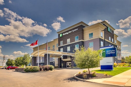Holiday Inn Express Cheektowaga North East by IHG