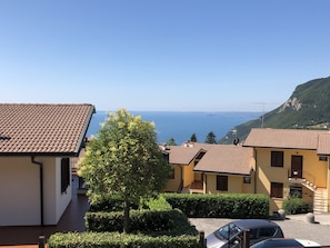 Classic Apartment, 2 Bedrooms, Partial Lake View | Lake view