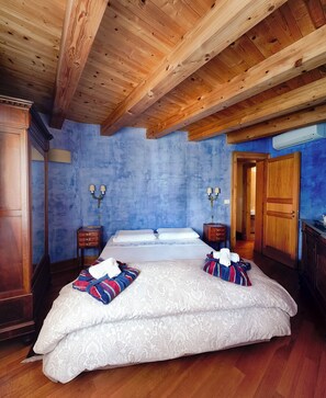 华丽公寓, 1 间卧室, 城市景观, 副楼 | 高档床上用品、羽绒被、记忆海绵床垫、客房内保险箱