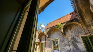 Departamento estándar, 1 habitación (Split Level - 2/4 Adults ORO) | Ropa de cama de alta calidad, edredón y camas con efecto memoria