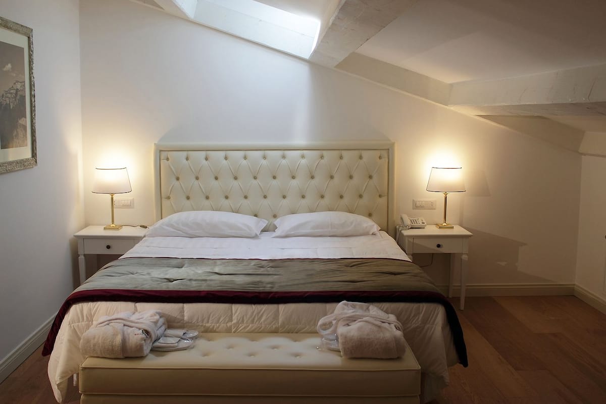 1 slaapkamer, luxe beddengoed, donzen dekbedden, een minibar
