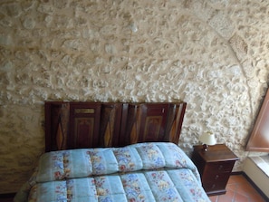 1 bedroom, premium bedding, free minibar, iron/ironing board - La Casa su Le Dimore del Borgo (Santo Stefano di Sessanio)