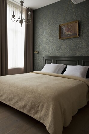 Superior Double or Twin Room, City View | Minibar, in-room safe, iron/ironing board, free WiFi - Boutique Hotel Sint Jacob (Maastricht)