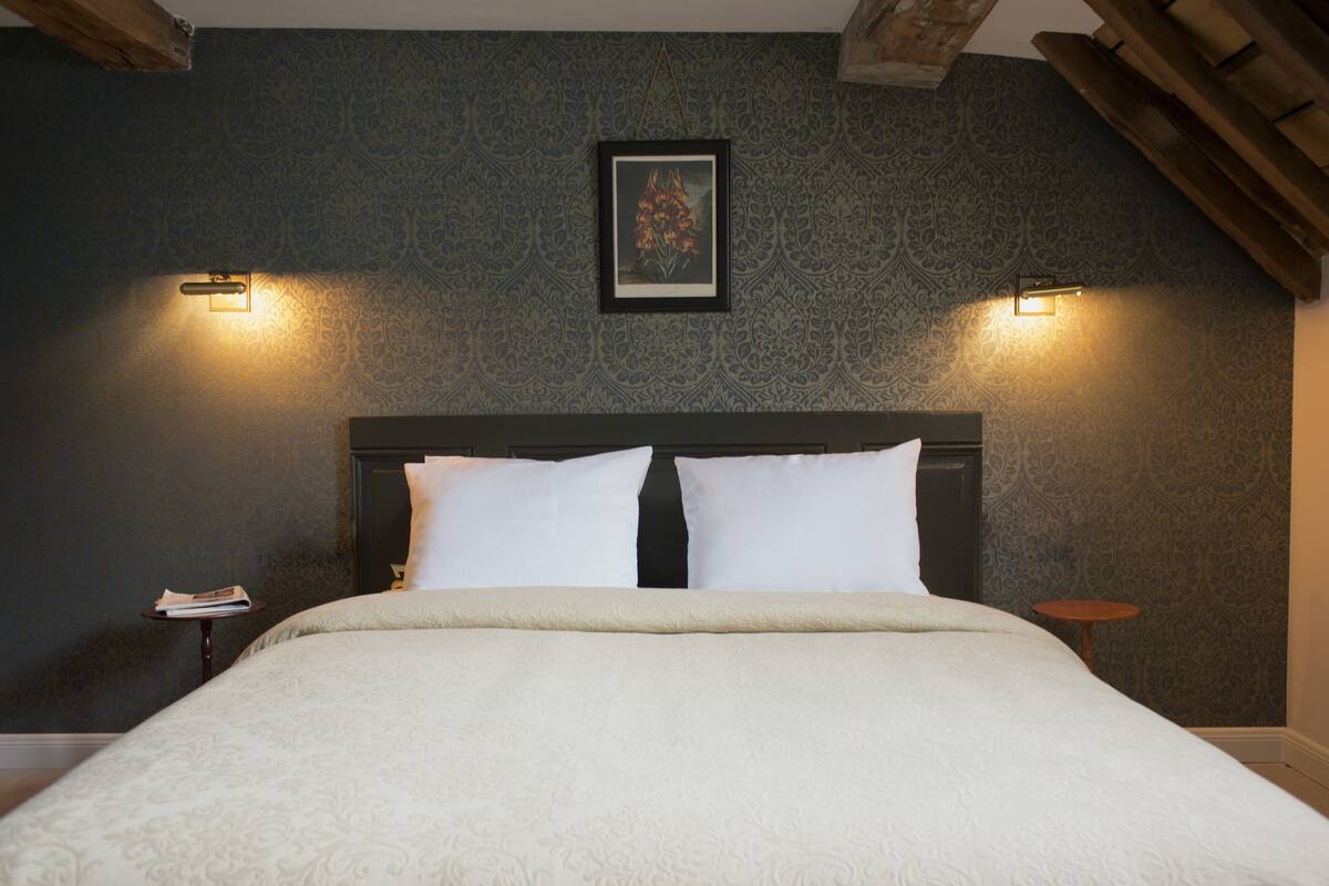 Superior Double or Twin Room, City View