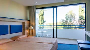 Standard Room | Soundproofing, free rollaway beds, free WiFi, bed sheets