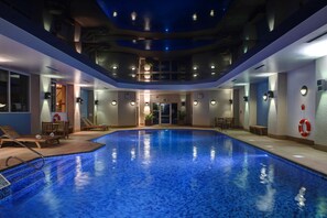 Indoor pool, pool loungers