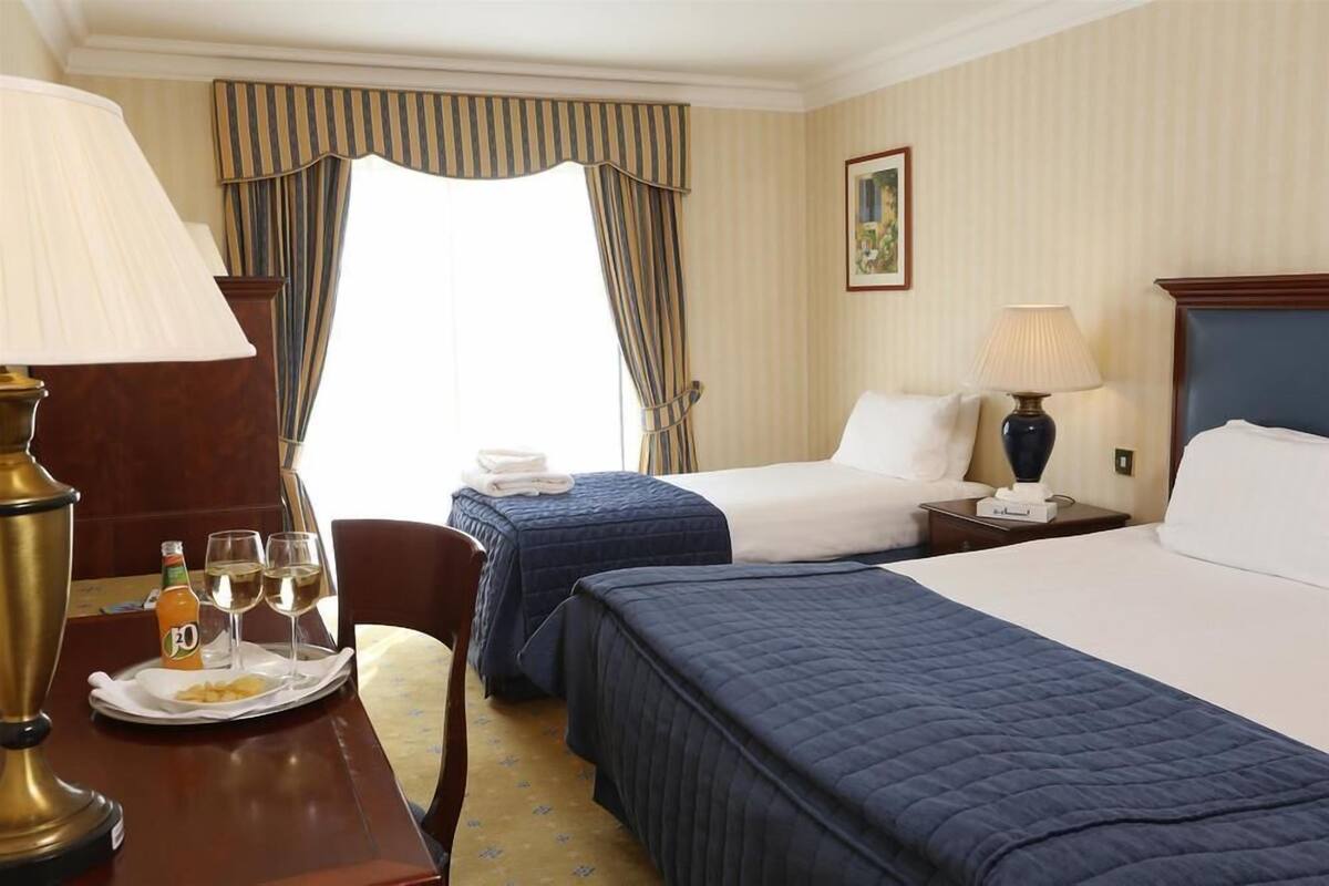 In-room safe, desk, laptop workspace, soundproofing