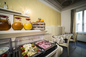 Breakfast meal - Boutique Hotel La Casa di Morfeo (Florence)