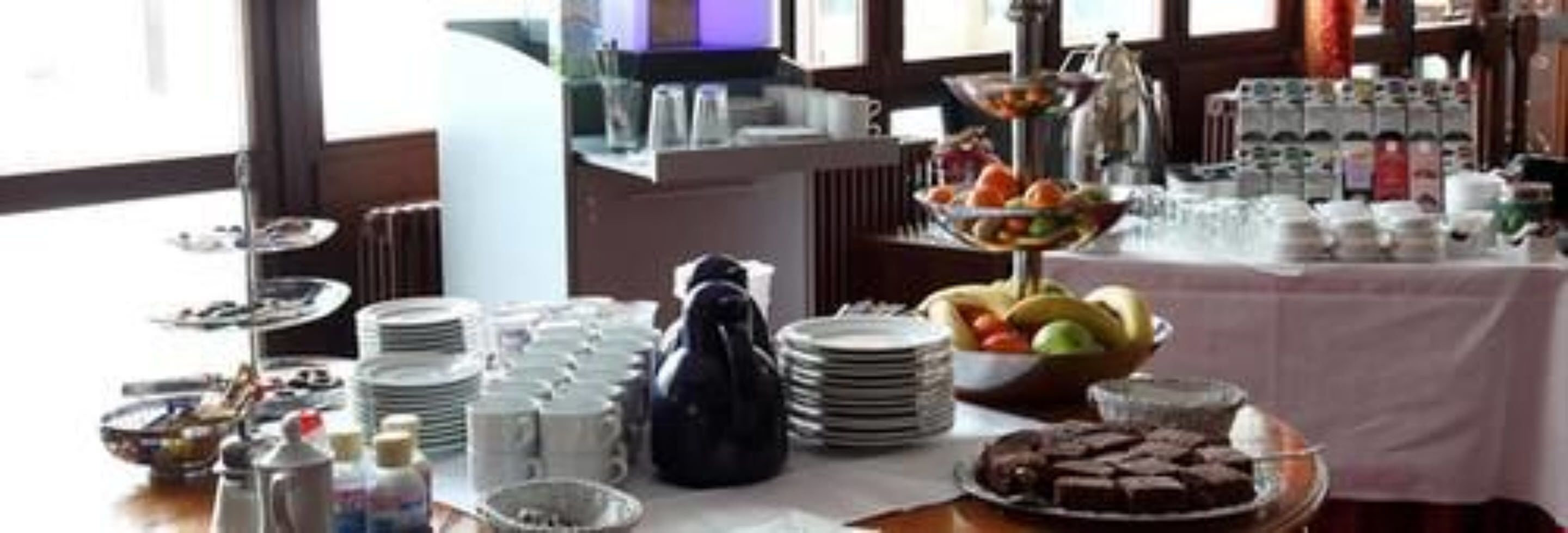 Tägliches inbegriffenes Frühstücksbuffet