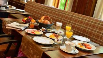 Gratis morgenmadsbuffet hver dag