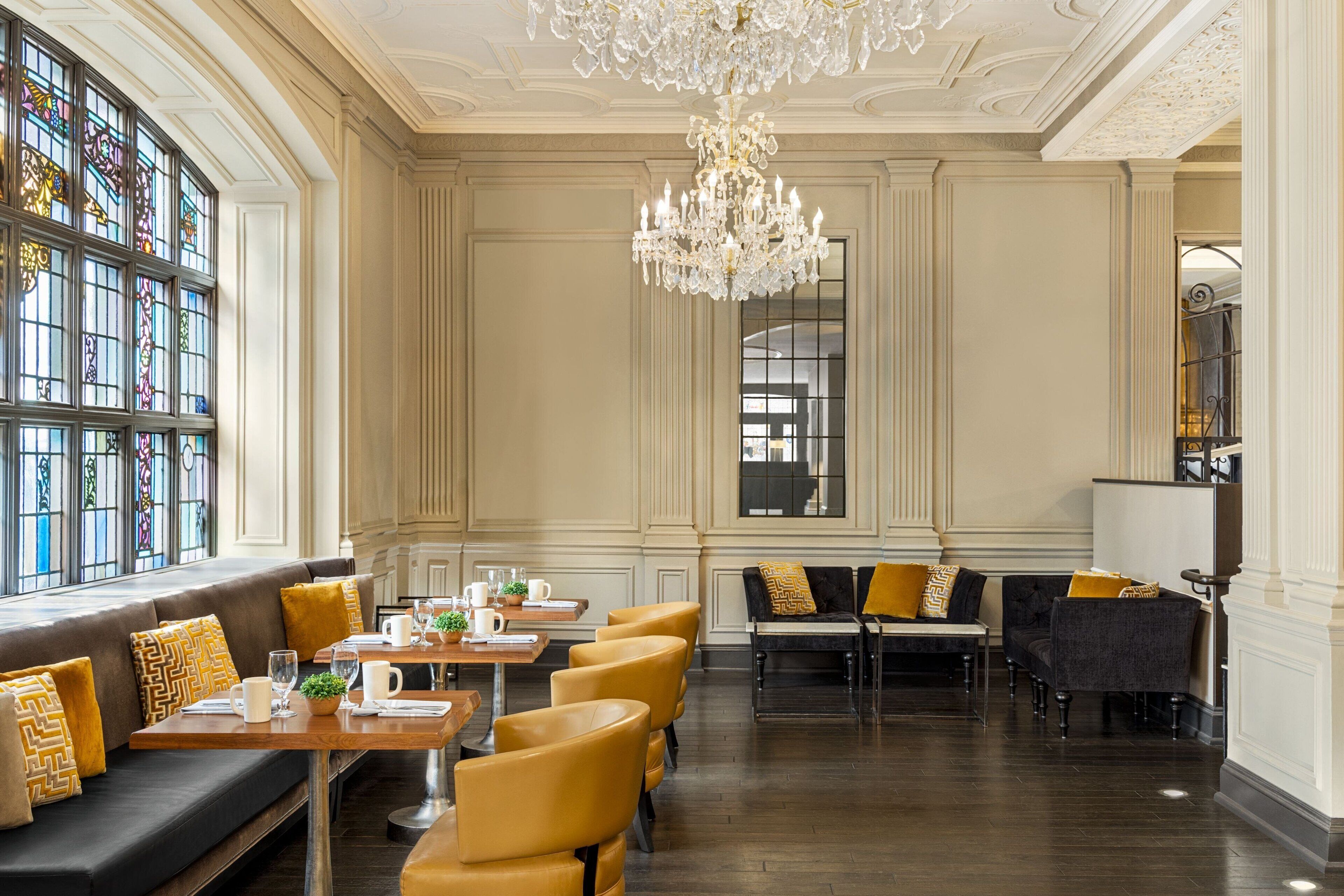 breakfast, lunch, dinner served; american cuisine