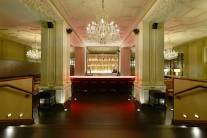 Interior detail - Magnolia Hotel St. Louis, a Tribute Portfolio Hotel (St. Louis)