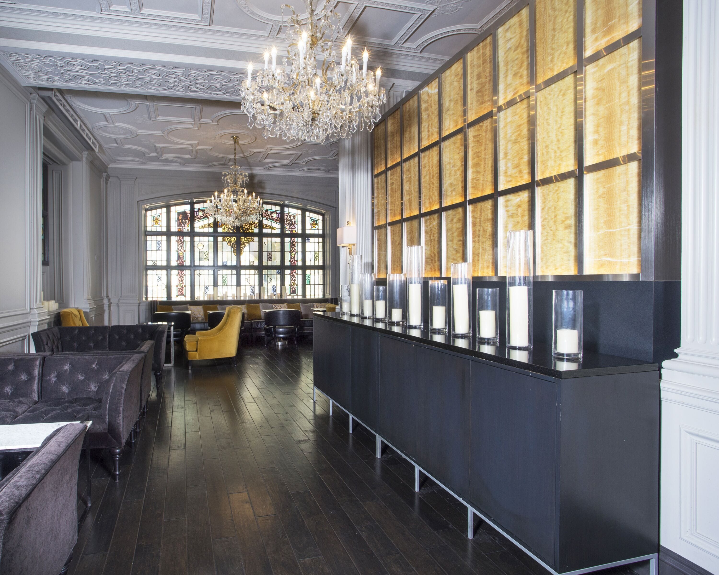 breakfast, lunch, dinner served; american cuisine