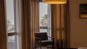 Superior Double Room | Soundproofing, free WiFi, bed sheets