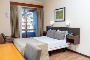 Standard Double Room | Soundproofing, free WiFi, bed sheets - Flag Hotel Madeira - Ribeira Brava  (Ribeira Brava)