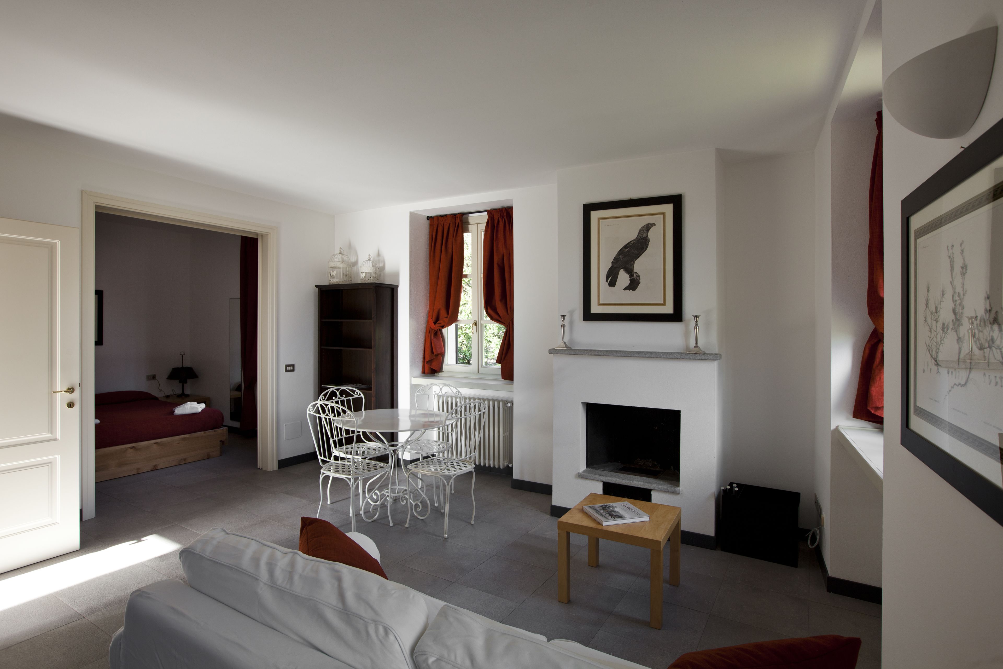 deluxe apartment | living room | tv