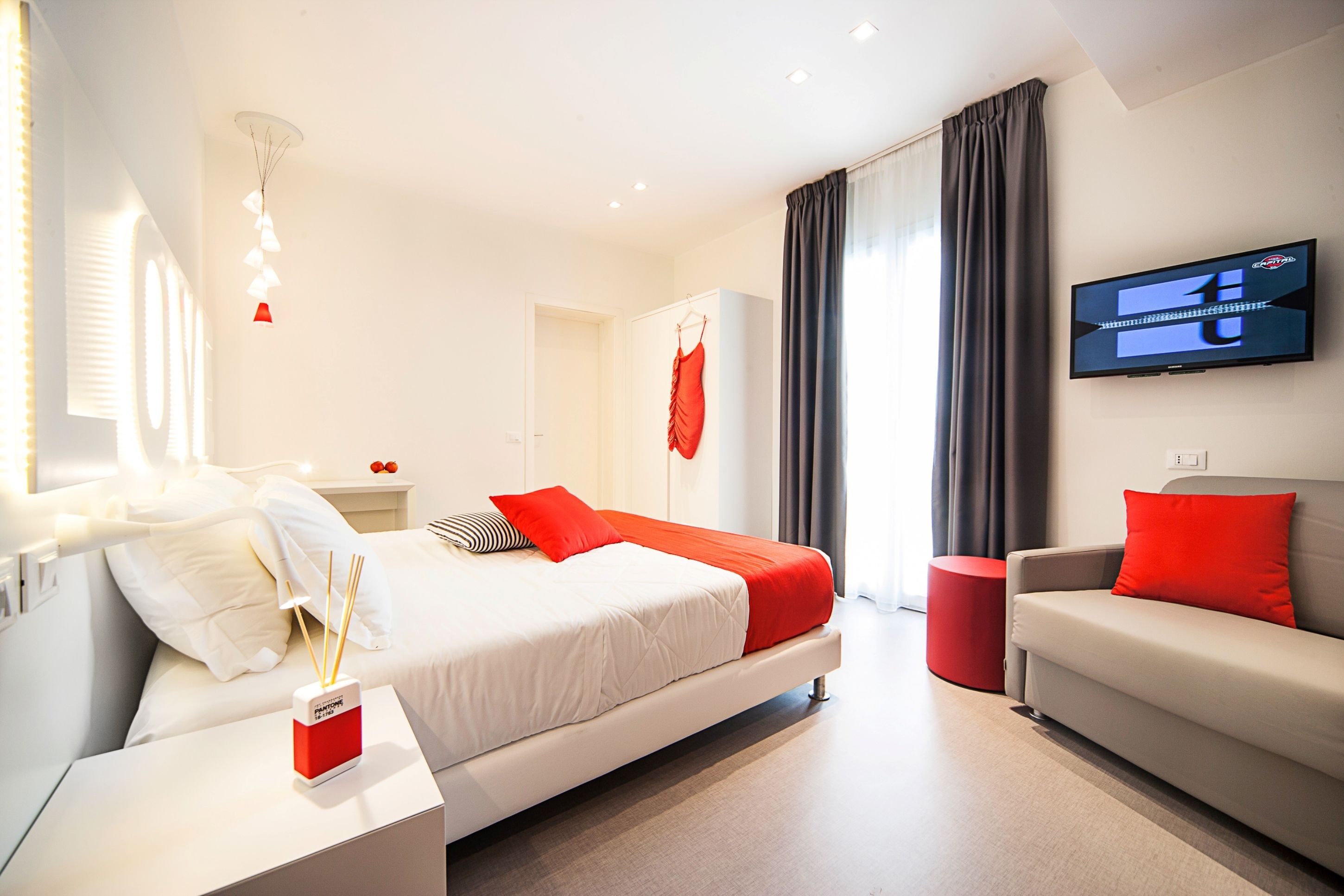 down duvets, minibar, in-room safe, desk