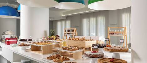 Desayuno buffet incluido todos los días