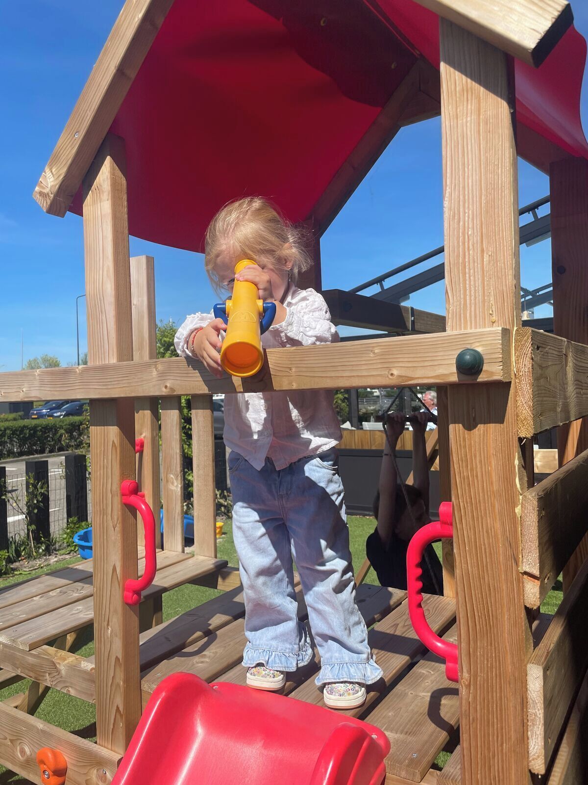 children’s play area – outdoor