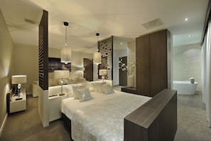 Premium bedding, in-room safe, desk, soundproofing - Van der Valk Hotel Hoorn (Hoorn)