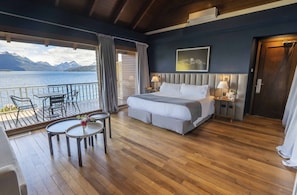 Cubrecamas, colchones con pillow-top y minibar