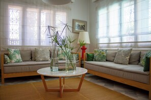 Lobby sitting area - Dar Marsa Cubes (La Marsa)