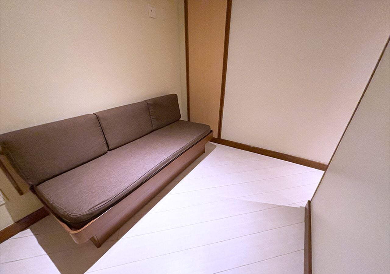 deluxe triple room | minibar, in-room safe, desk, blackout curtains