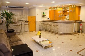 Bar (on property) - Riale Vilamar Copacabana (Rio de Janeiro)