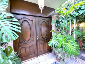 Bagian depan properti